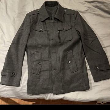 Prodam nov zimski modni plašč stevilka M/L