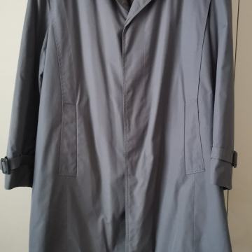 UGODNO zaradi selitve! Moški plašč naprodaj, vel. 52