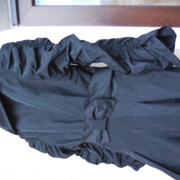 NOV ČRN PREHODNI PLAŠČ M/L