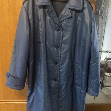 Plašč, ženski, tanek in topel, št. 44/46 oz XL