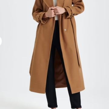 Ženski oversize dolg zimski plašč kamelje rjave barve XXL