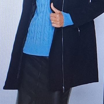 Ženski plašč št. 44