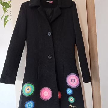 DESIGUAL ČRN OTROŠKI PLAŠČ 13/14