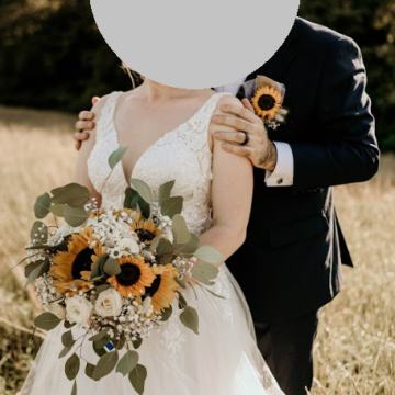 Poročna obleka po meri – Maja Ferme