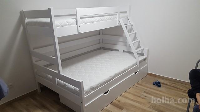 Kakovosten pograd iz masivnega lesa – varen, udoben in po ugodni ceni