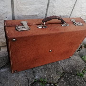 KOVČEK 45 x 30 x 12 cm