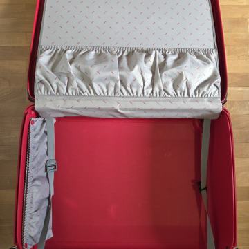 KOVČEK SAMSONITE TRDA LUPINA KOLESCA ODLIČNO OHRANJEN