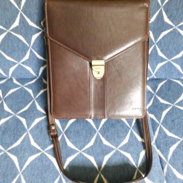 MOŠKA POSLOVNA NARAMNA TORBICA,USNJENA,PRAKTIČNO NOVA