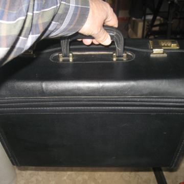 Pilotski kovček - kupim