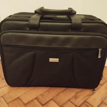 Poslovna torba/ročna prtljaga