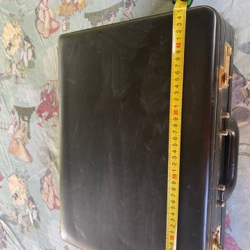 Poslovni kovček usnjen