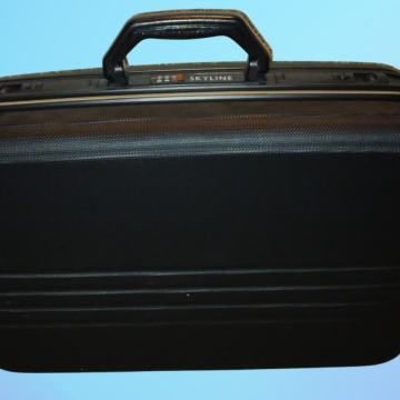 Potovalni kovček Skyline, odlično ohranjen
