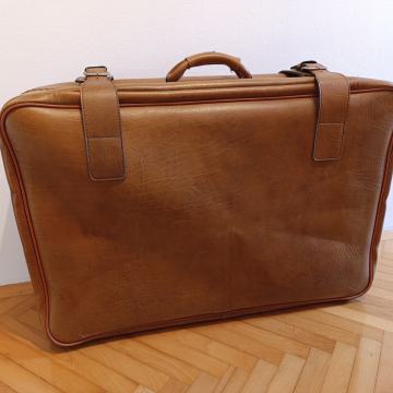 Retro vintage kovček