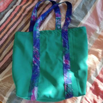 Nova nerabljena torba za nakupovanje za samo 4 evre