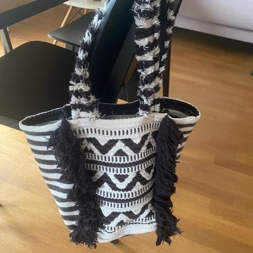 Torba, odlično ohranjena