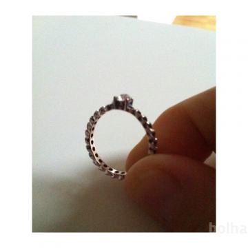 moden prstan ugodno prodam