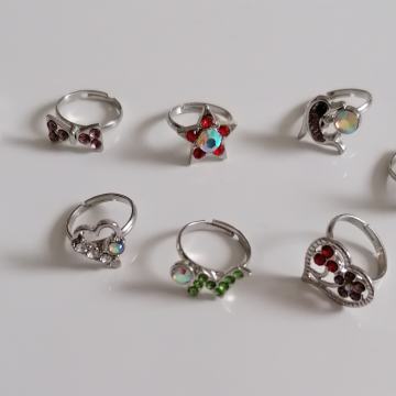 Prstan za deklico - NOVO!!!