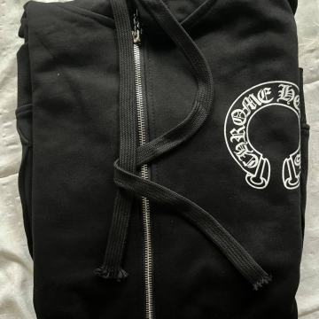 Black hoodie CHROMEHEARTS