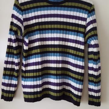 ženski pulover/puli št.38