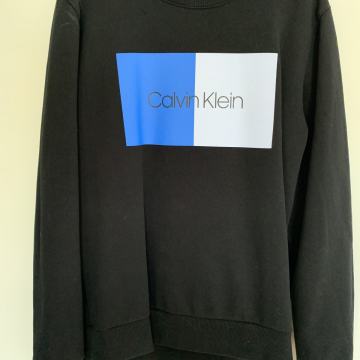 Calvin Klein box logo pulover (M)