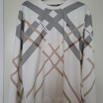 Moški pulove Burberry