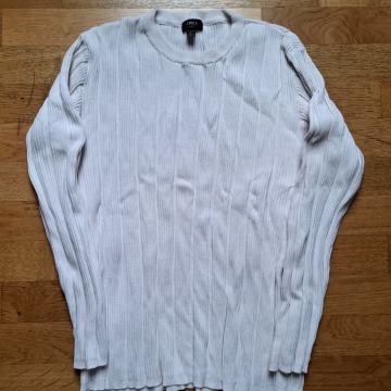 SAMO 2,5 € !!! - Moški pulover - Slim-Fit (L)