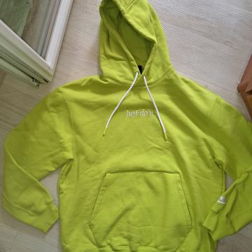 Nov Nike pulover L