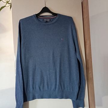 TOMMY HILFIGER  MODER TANJŠI BOMBAŽNI PULOVER XL