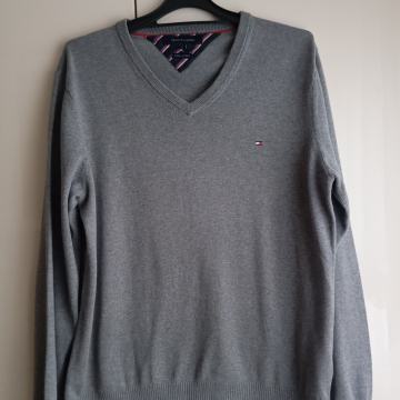 TOMMY HILFIGER MOŠKI SIV BOMBAŽNI PULOVER L