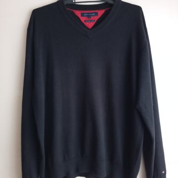 TOMMY HILFIGER ČRN MOŠKI PULOVER XL