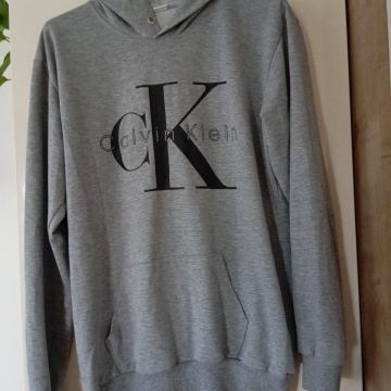 CALVIN KLEIN SIV PULOVER S KAPUCO 42/44