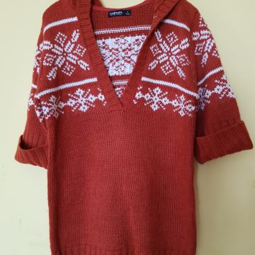 NOV ORANŽEN PLETEN PULOVER S KAPUCO 38/40