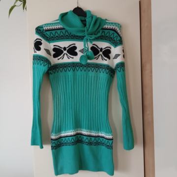 NOV ZELEN DOLG PLETEN PULOVER/PULI 38/40