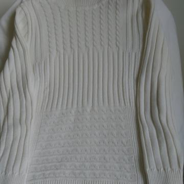ZELO UGODNO! Odličen bel ženski pulover Špenko Pletenine zarad selitve