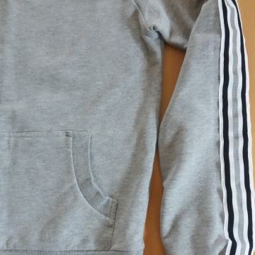 Pulover št. 38 - Amisu