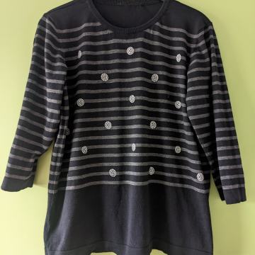 Ženski pulover št XL/XXL