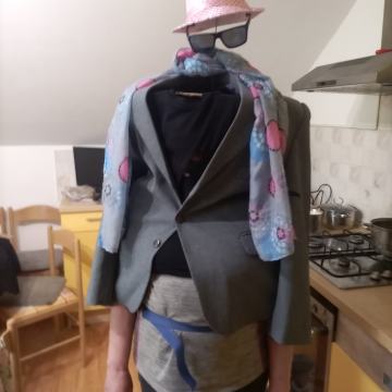 Pustna maska nevidni