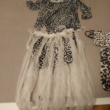 snezna kraljica ali 101 dalmatinec