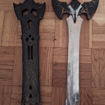 Meč za pustni kostum