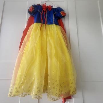 Obleka za sneguljčico (velikost: 150)