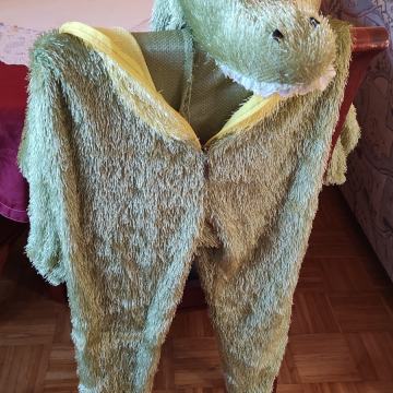 Prodam pustno oblačilo za otroka