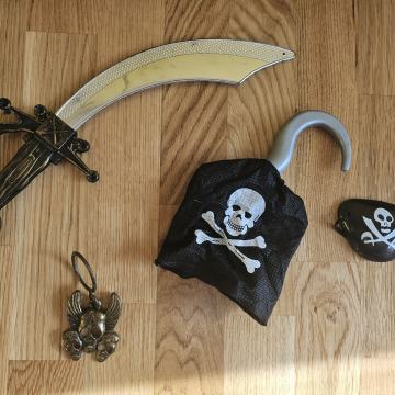 PUST DODATKI ZA PIRATA NOVO