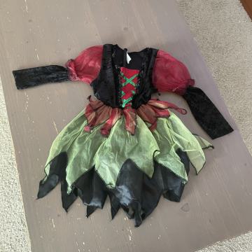 PUSTNI KOSTUM ČAROVNICA