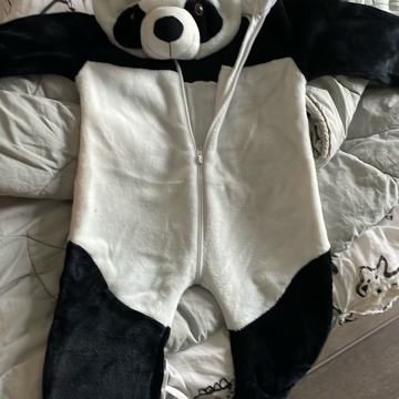 Pustni kostum/kombinezon Pandica cca 6 mesecev do 1,5 leta