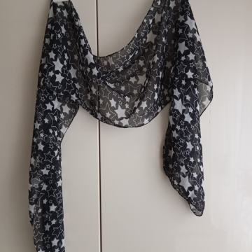 ČRN ŠAL Z ZVEZDICAMI