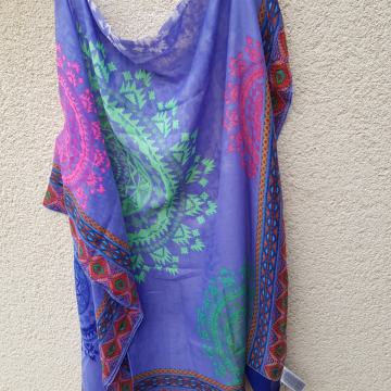 DESIGUAL NOV VIJOLA ŠAL Z ETIKETO 39,90€