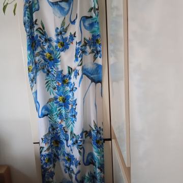 DOLG BELO CVETLIČNI ŠAL