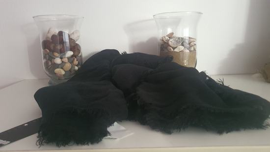 m.dodatek ○velik šal/ruta ○zelo topel ●nov (z etiketo)