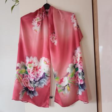 NOV SVILEN ROZA CVETLIČNI DOLG ŠAL