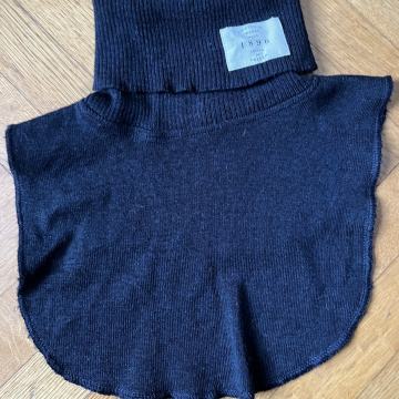 puli ovratnik iz merino volne